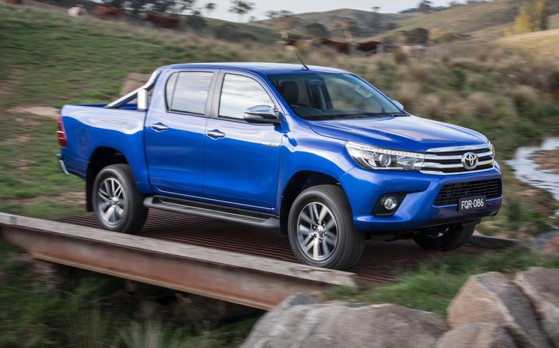 Покупаем запчасти для Toyota Hilux
